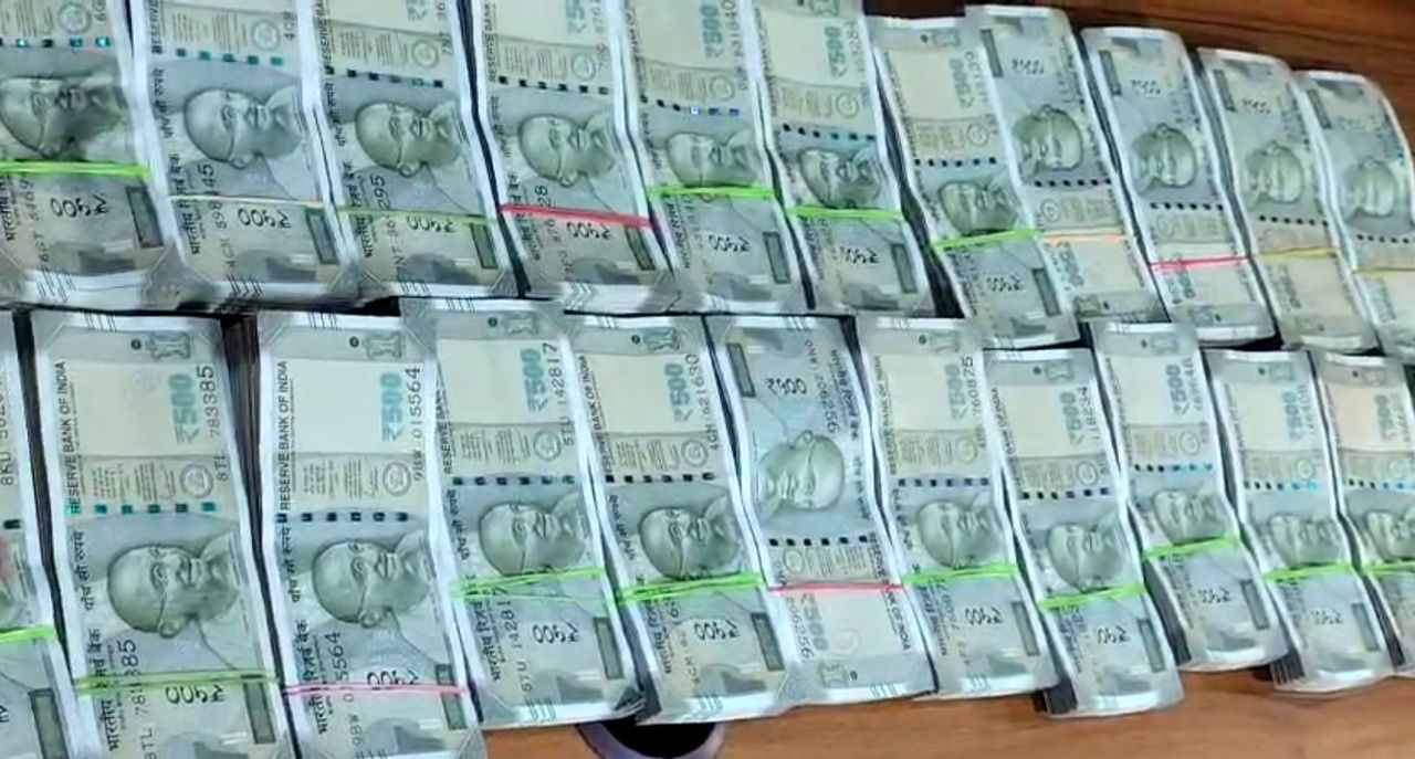 Odisha sweeper job scam: 20 agents detained, police seize Rs 13L cash Odisha sweeper job scam: 20 agents detained, police seize Rs 13L cash