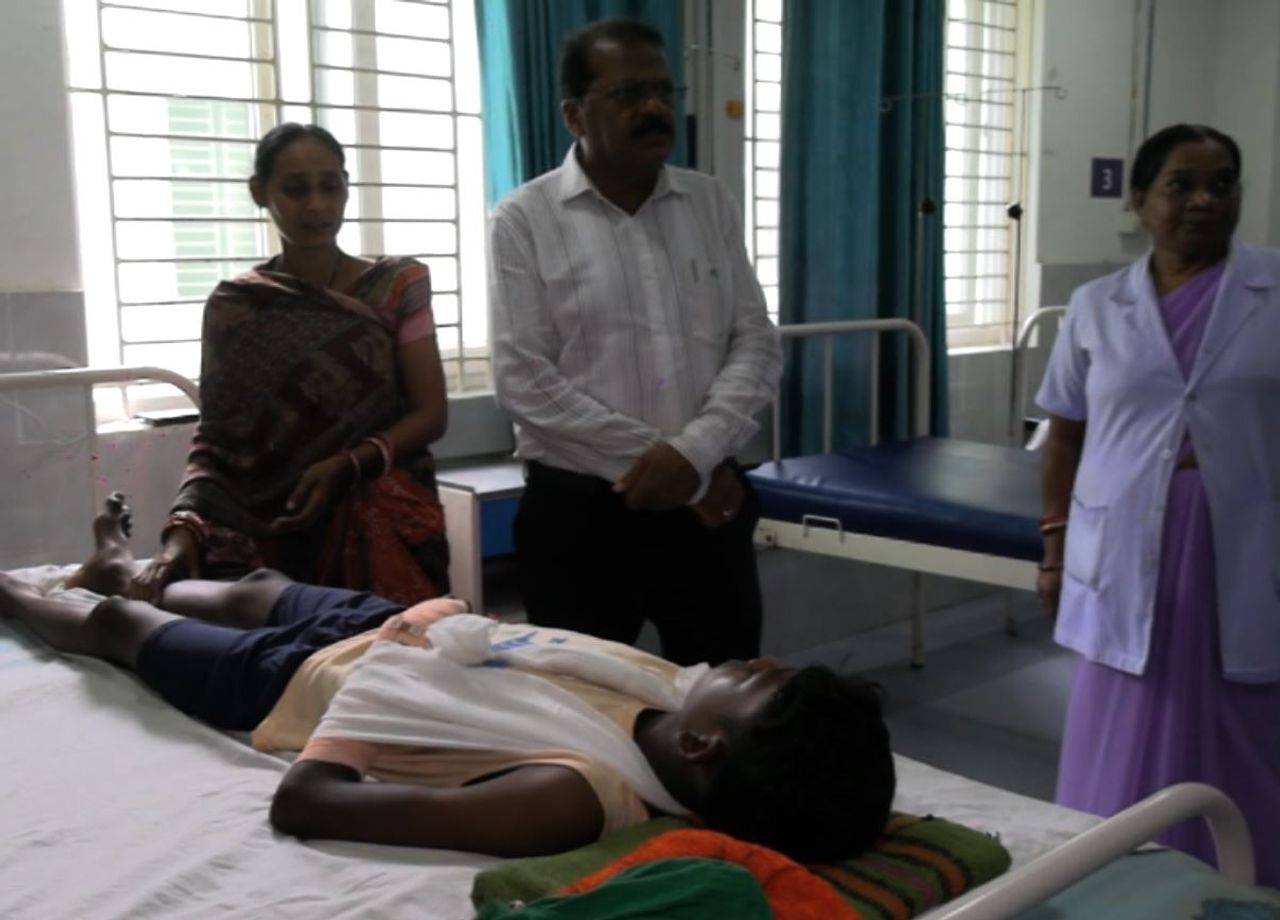 With no money to treat son, Odisha woman pawns ration card for Rs 4,000 With no money to treat son, Odisha woman pawns ration card for Rs 4,000