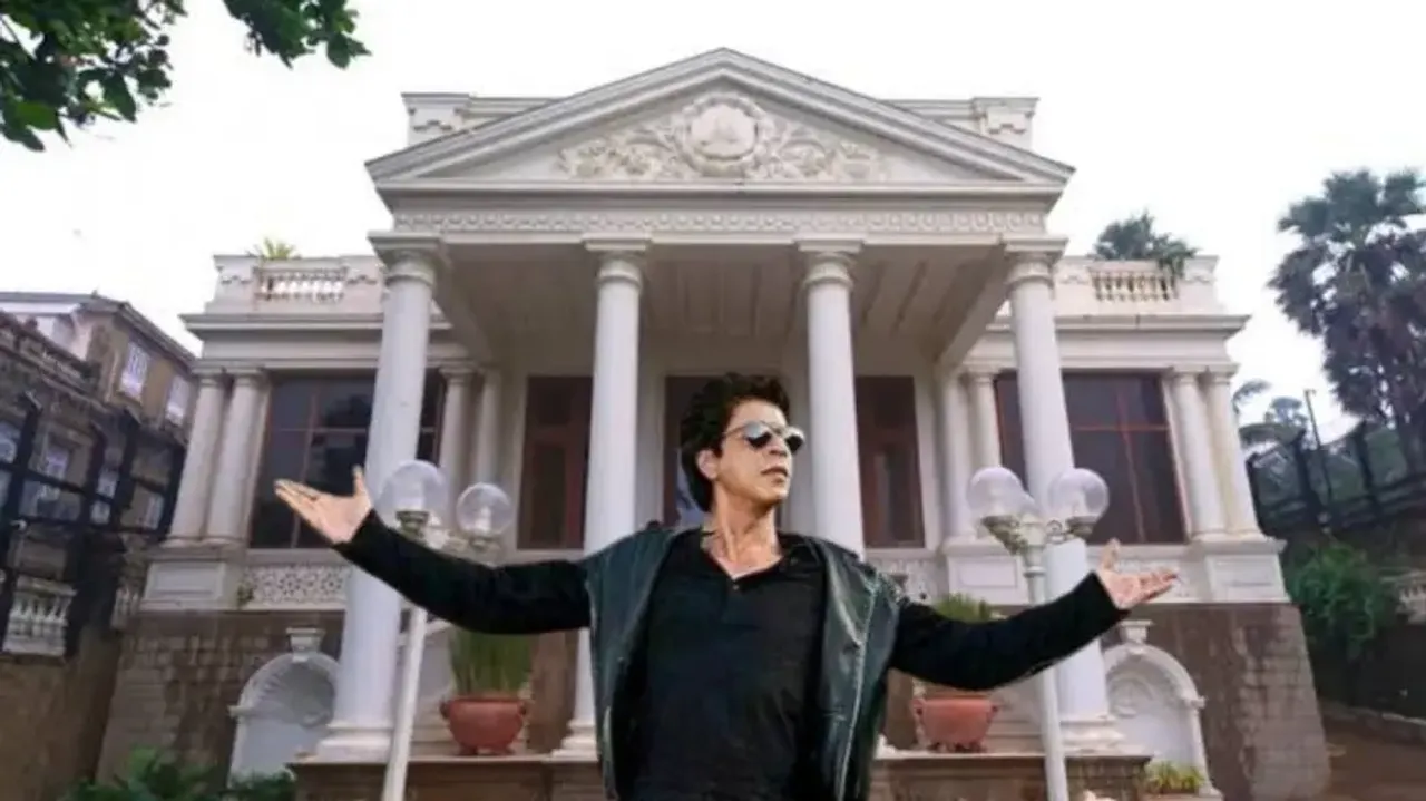 Shah Rukh fan asks for a room in Mannat, King Khan replies: “Main Toh Bhaade Pe Reh Raha Hoon!” Shah Rukh fan asks for a room in Mannat, King Khan replies: “Main Toh Bhaade Pe Reh Raha Hoon!”