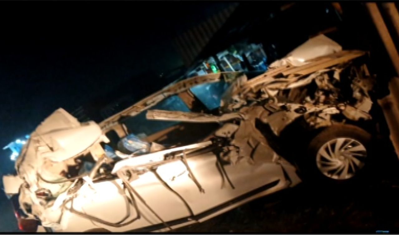 Car rams moving container truck on NH-16 in Balasore; five injured, two critical